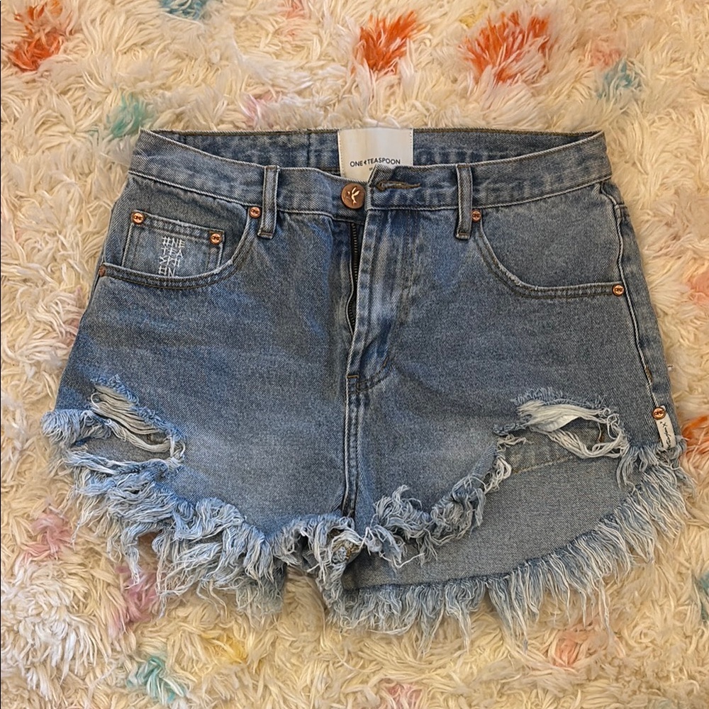 One Teaspoon shorts EUC!
